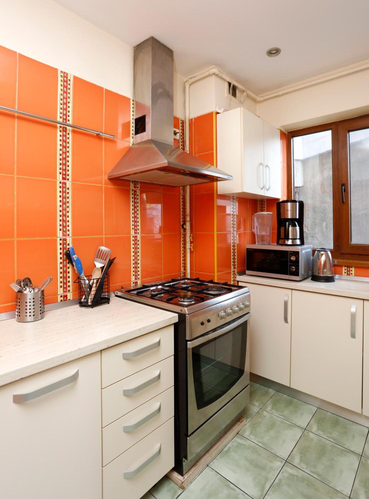 Peaceful Getaway - Generous 3-Bedroom Sanctuary - Close To Historic Old Town Bucarest Esterno foto